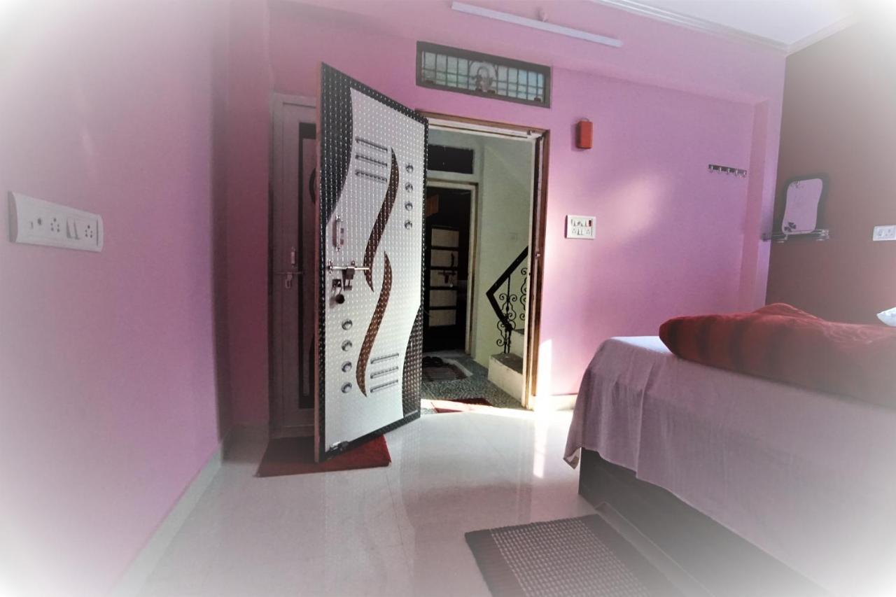 Maa Durga Inn Varanasi Exterior foto